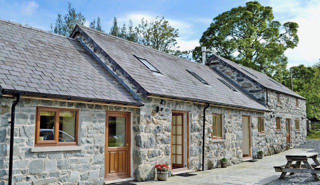 3 bedroom accommodation in Llanuwchllyn, near Bala