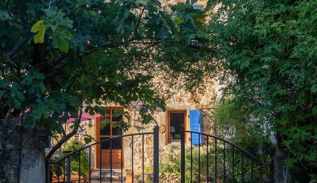 3 Bedroom Agritourism property in SABRAN