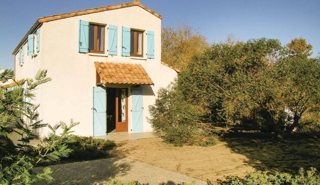 3 bedroom amazing home in La Tranche sur Mer