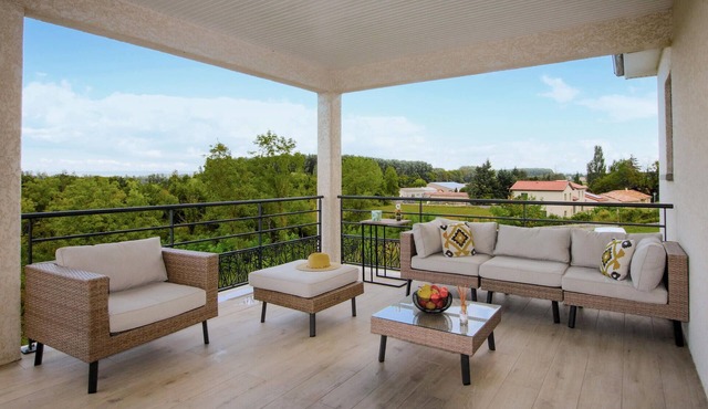 3 bedroom amazing home in Moras-en-Valloire