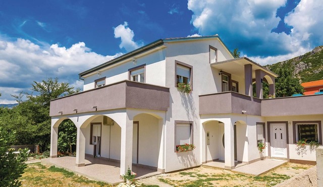 3 bedroom amazing apartment in Grizane