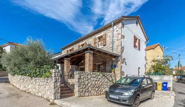 3 bedroom amazing home in Malinska