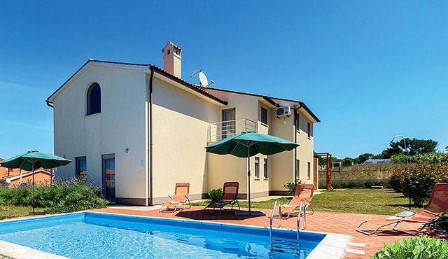 3 bedroom amazing home in Pula
