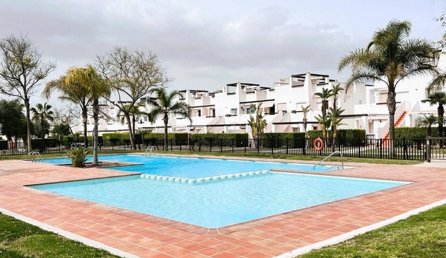 3 Bedroom Apartment on Golf Resort with Pool