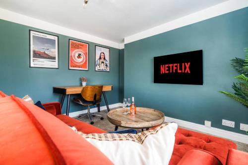 3-Bedroom Apartment 2-Bathrooms 2-Off Street Parking Spaces