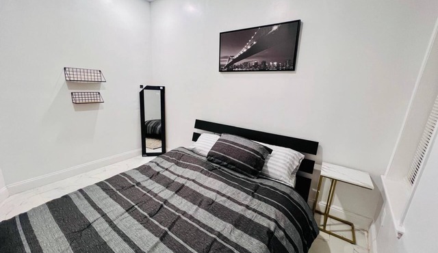 3-bedroom apartment in charming Philadelphia with WiFi, AC