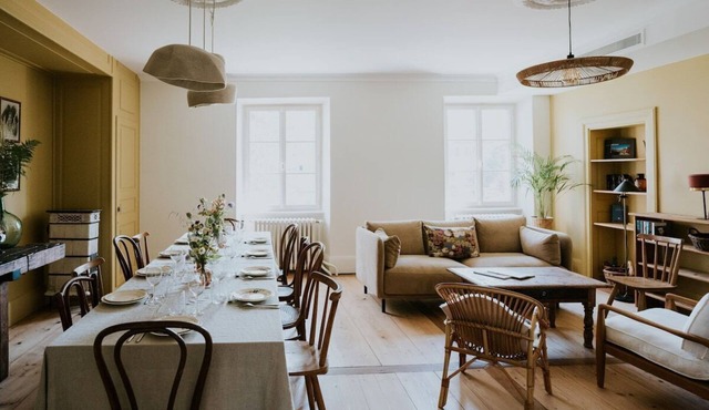 3-bedroom apartment, 2 bathrooms - wine r