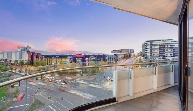 3 Bedroom Apartment 5 mins walking to Westfield Doncaster