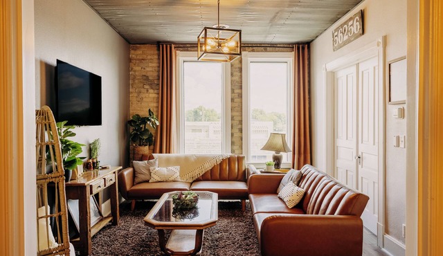 3-bedroom apartment downtown Madison