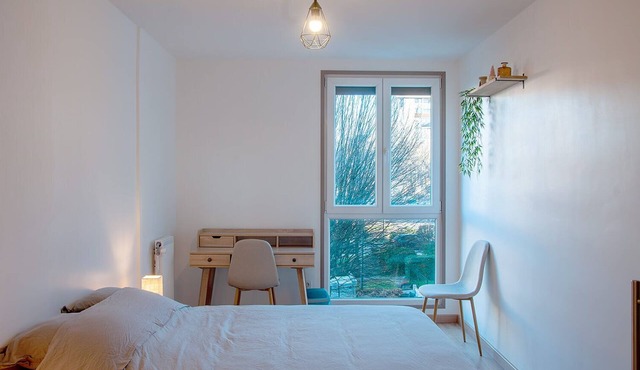 3-Bedroom Apartment for 6 People - Near Geneva - 2 Stars