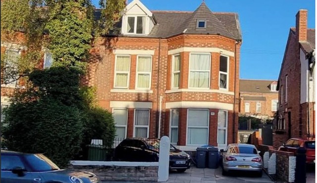 3 Bedroom Apartment - Borough Road