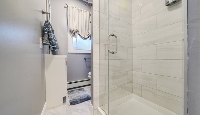 3-bedroom apartment in lovely Elizabeth with WiFi, AC