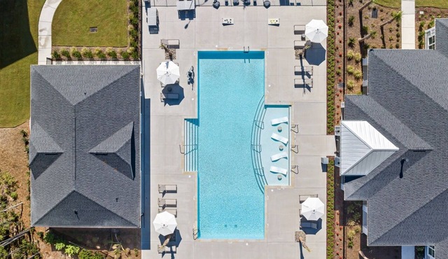 3-bedroom apartment in terrific Surf City with fitness room, WiFi