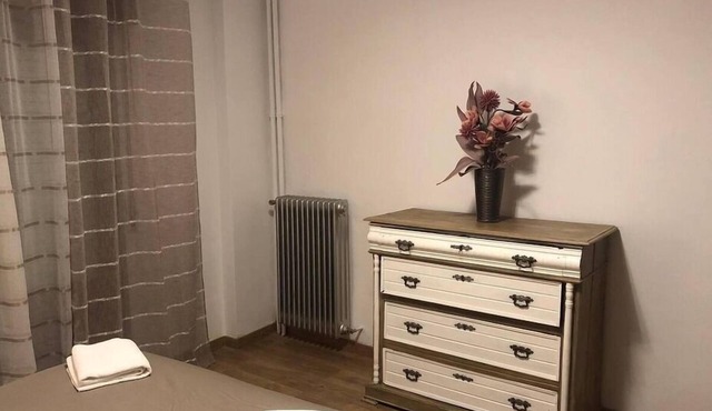 3-bedroom apartment in charming Soria with WiFi