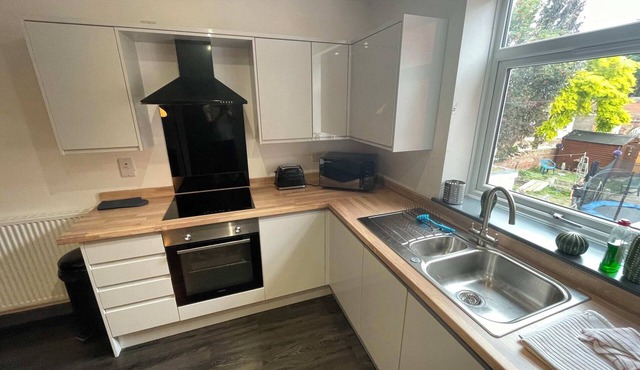 3 bedroom apartment in the village of Whitwell