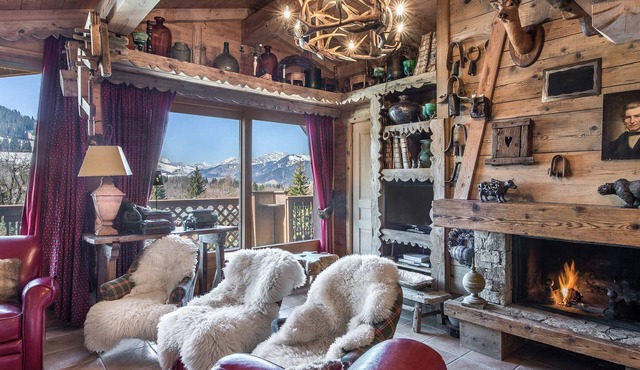 3-Bedroom Apartment in Megève South with Balcony and Wifi