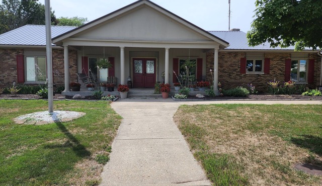 3-bedroom apartment in marvelous Goshen with WiFi, AC