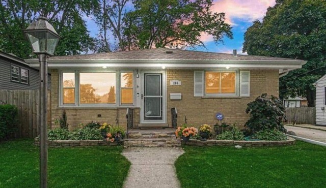 3-bedroom apartment in awesome Bartlett with WiFi, AC