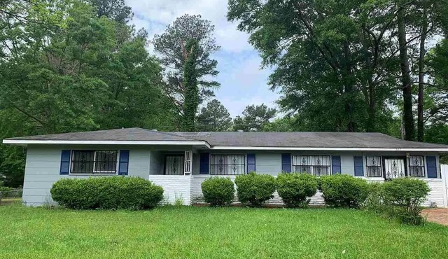 3-bedroom apartment in fabulous Jackson with fitness room