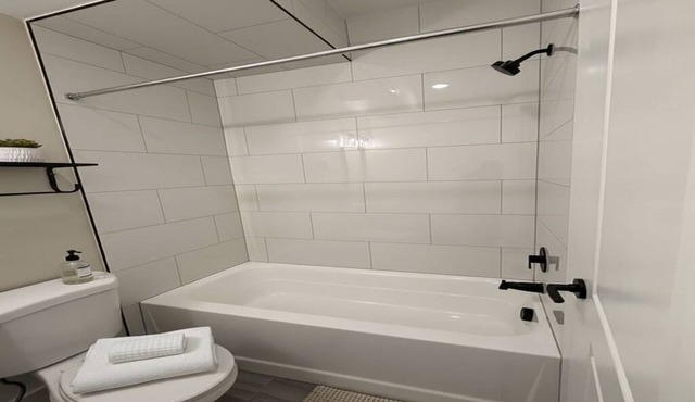 3-bedroom apartment in lovely Downingtown with AC