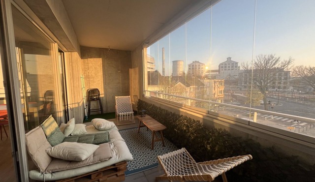 3-bedroom apartment with spacious balcony