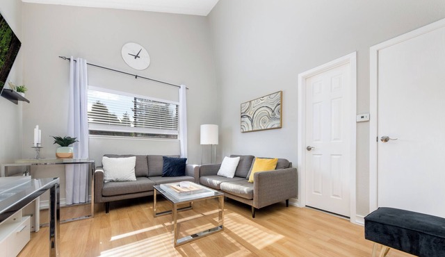 3 bedroom Auburn River Home