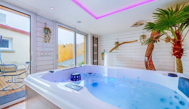 3 bedroom awesome home in Neuilly le Vendin