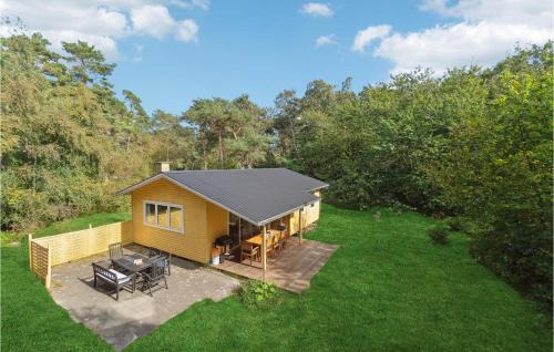 3 Bedroom Awesome Home In Aakirkeby