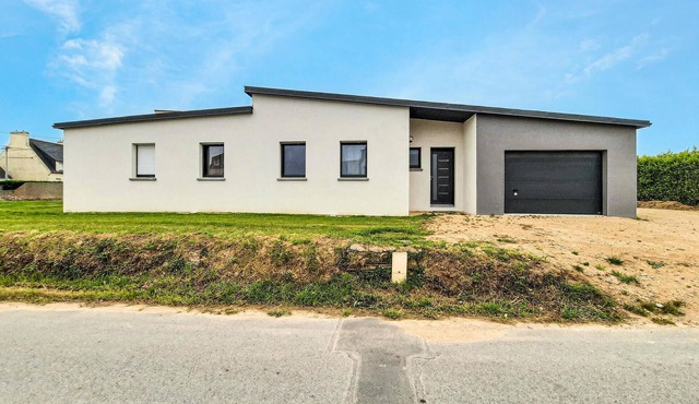 3 bedroom awesome home in Plouguerneau