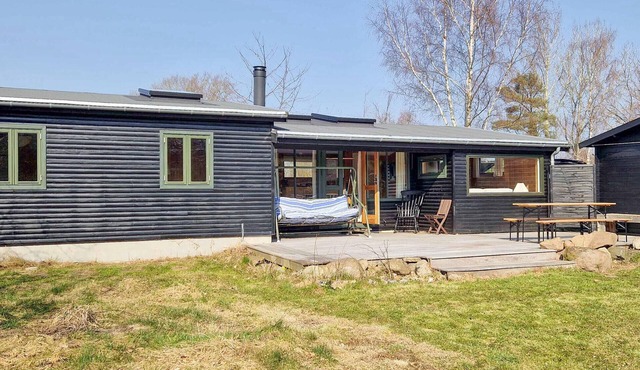 3 bedroom awesome home in Nykøbing Sj