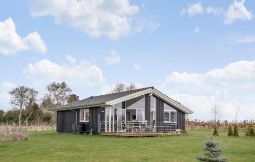 3 Bedroom Awesome Home In Stubbekøbing