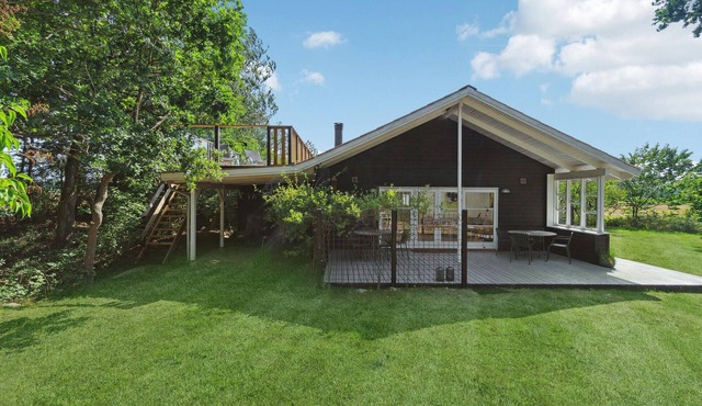 3 bedroom awesome home in Aakirkeby