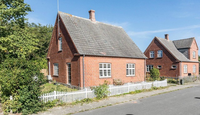 3 bedroom awesome home in Bandholm