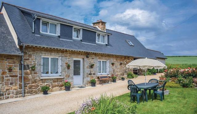 3 bedroom beautiful home in Caouennec-Lanvezeac