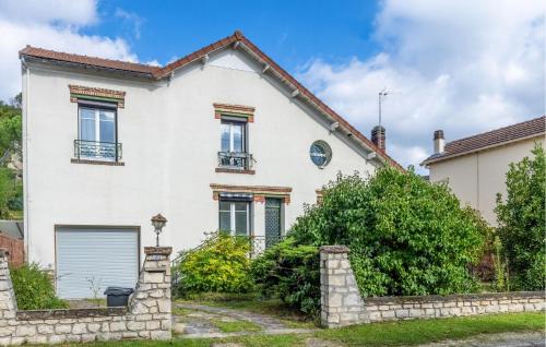 3 Bedroom Beautiful Home In La Frette-Sur-Seine