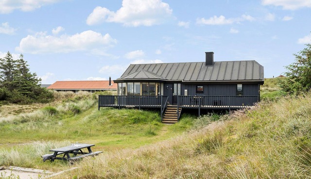 3 bedroom beach front home in Hvide Sande