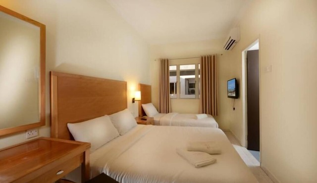 3 Bedroom Beachfront Apartment