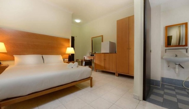 3 Bedroom Beachfront Apartment