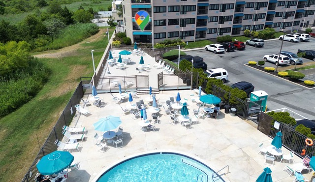 3 Bedroom Beachfront Condo with 2 Pools