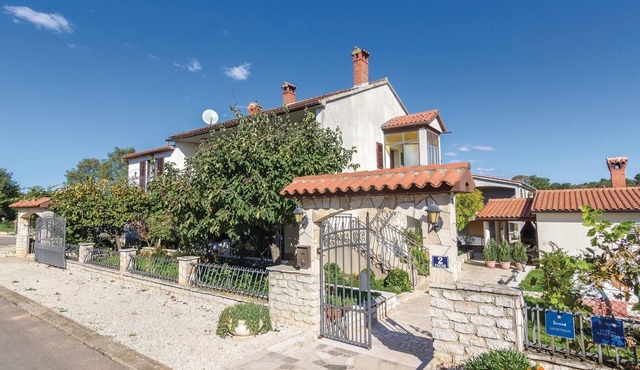3 bedroom beautiful apartment in Porec