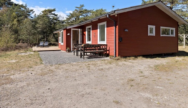 3 bedroom beautiful home in Aakirkeby