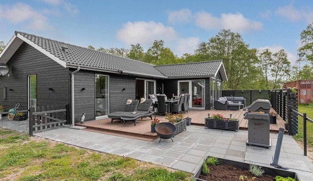 3 bedroom beautiful home in Aakirkeby