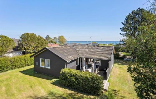 3 Bedroom Beautiful Home In Hesselager