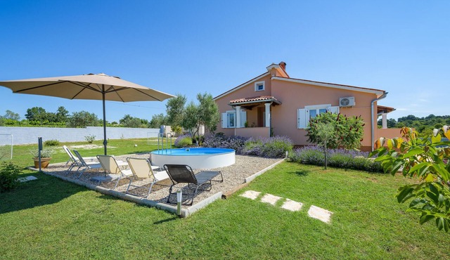 3 bedroom beautiful home in Bibici