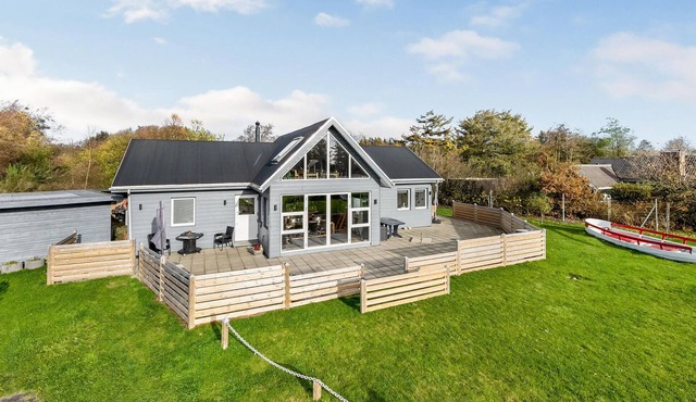 3 bedroom beautiful home in Vemb