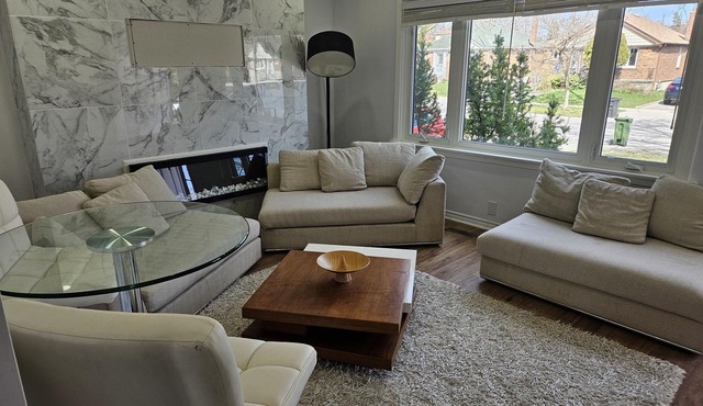 3 Bedroom Bungalow in Prime Location Toronto