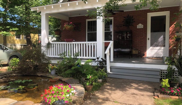 3-bedroom bungalow very near downtown and walking distance to VT