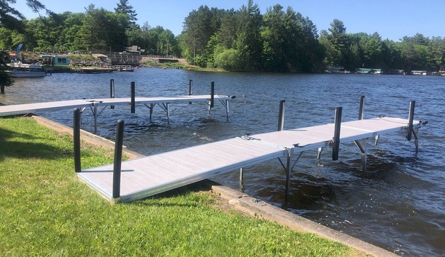 3-bedroom cabin - Manitowish Waters Chain of Lakes! Next To Town!