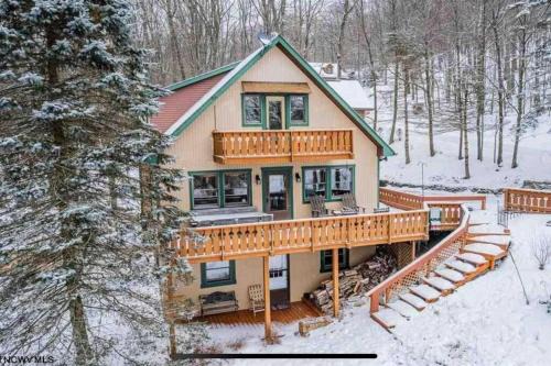 3 Bedroom Cabin at Alpine Lake, near Deep Creek-WISP Resort