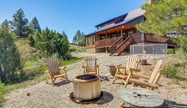 3-bedroom Cabin Duck Creek, Trailer Parking, AC, Car Charger